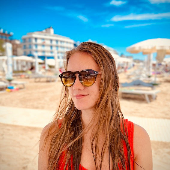 fa napszemüveg classytwist yellow