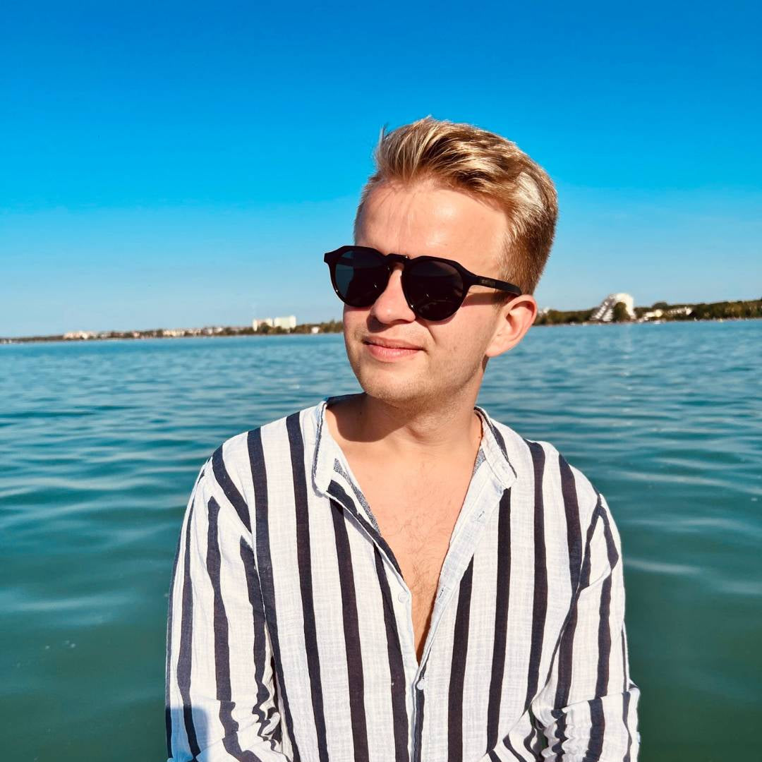 fa napszemüveg, fa keret, divatos napszemüveg